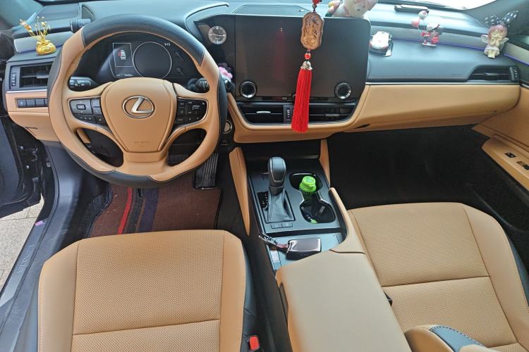 Used Lexus ES 2025 Model, 200 Special Edition