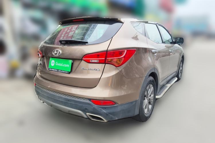 Used Hyundai Santa Fe 2013 2.4L Automatic Two-Wheel Drive Smart Version Rear Right 45 Deg