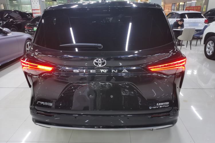 Used Toyota Sienna 2024 2.5L Hybrid Four-Wheel Drive Prestige Edition
