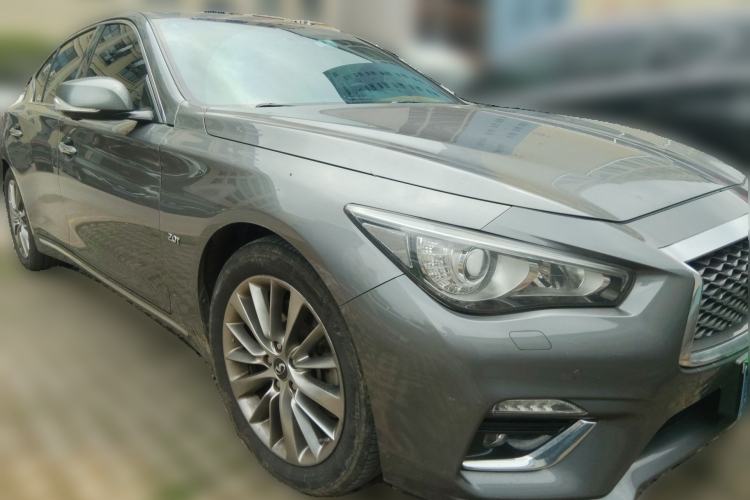 Used Infiniti Q50L 2018 2.0T Enjoyment Version China VI Standard Front Right 45 Deg