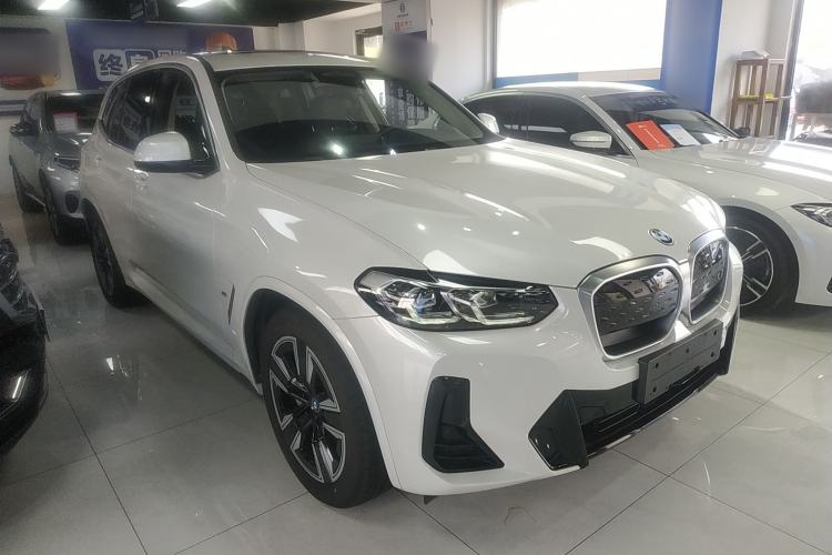 Used BMW iX3 2023 Leading Model
