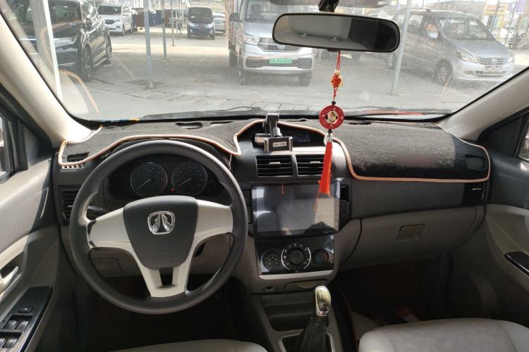 Used BAIC Weiwang M20 2014 1.5L Basic Version DAM15DL
