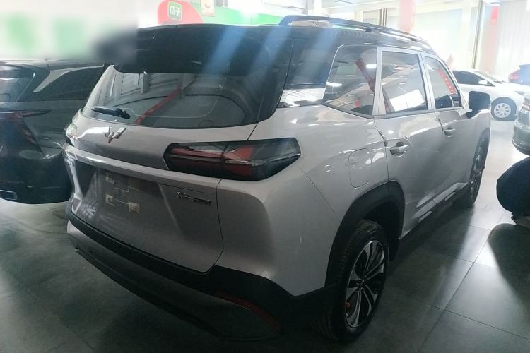 Used Wuling Xingguang 560 New Energy 2026 Model, Plug-in Hybrid, 125 km, Luxury Version Rear Right 45 Deg