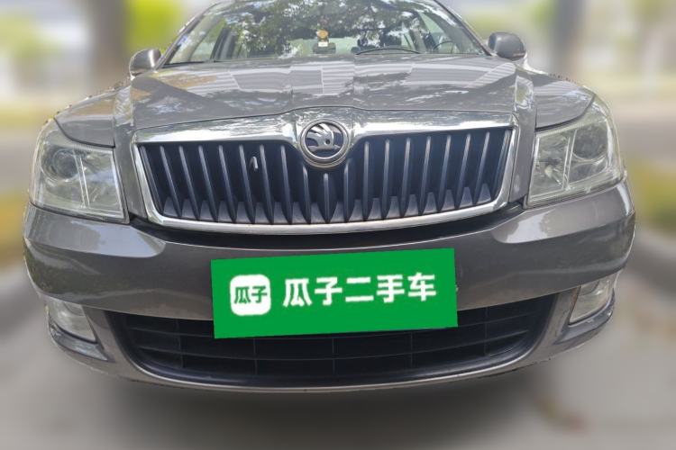 Used Skoda Octavia 2015 Classic Model 1.6L Manual Eado Version Front