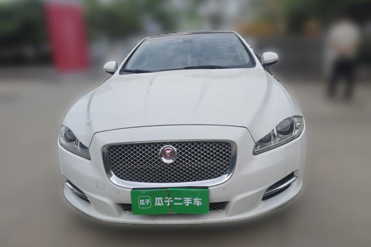 Used Jaguar XJ 2014 XJL 3.0 SC Two-Wheel-Drive Panoramic Business Edition