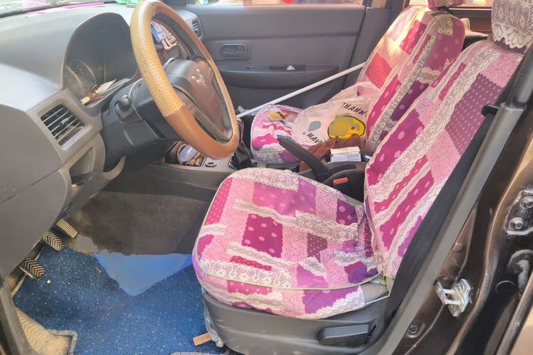 Used Wuling Hongguang 2015 1.5L S Base Model China IV Left Front Seat