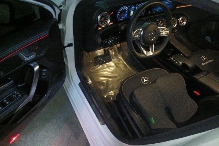 Used Mercedes-Benz A-Class 2022 Revised Version A 200 L Sport Sedan Fashionable Style
