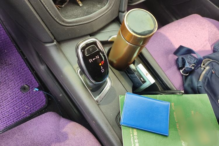 Used Cadillac XT5 2016 25T Luxury Model Gear Lever