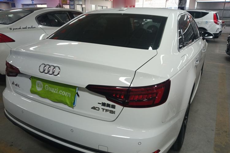 Used Audi A4L 2018 30th Anniversary Edition 40 TFSI Trendy Model Rear Right 45 Deg