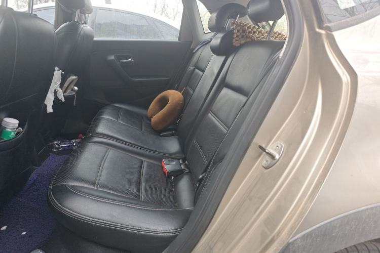 Used Volkswagen Polo 2014 1.6L Cross Polo Automatic
