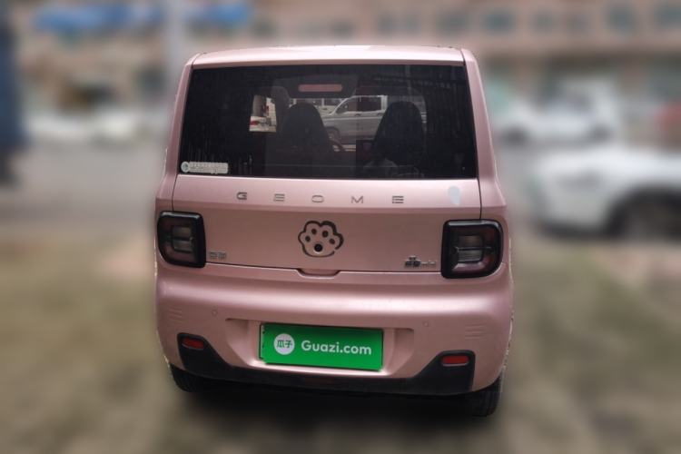 Used Geely Galaxy Panda 2023 Panda Mini 200km Endurance Bear Exterior 4