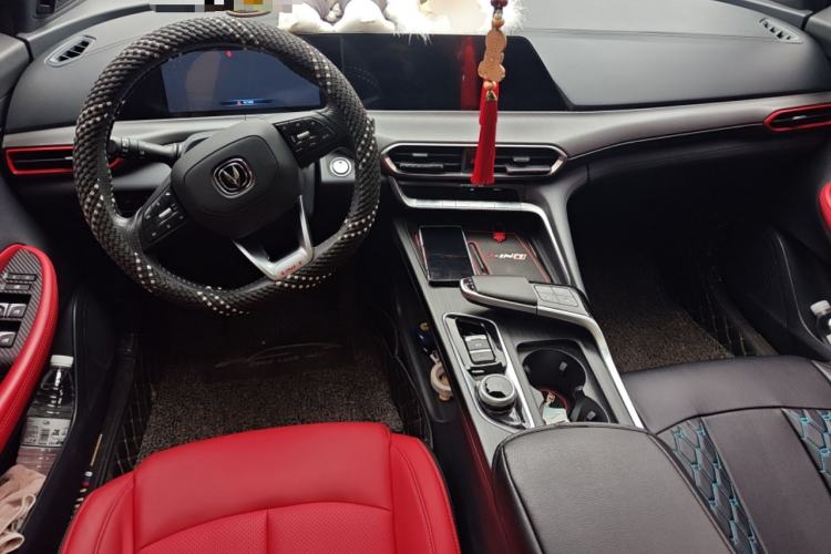 Used CHANGAN UNI-T 2020 1.5T Flagship Version Center Console