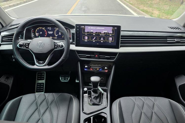 Used Volkswagen Tiguan L 2022 330TSI Automatic Two-Wheel Drive R-Line Enhanced Edition