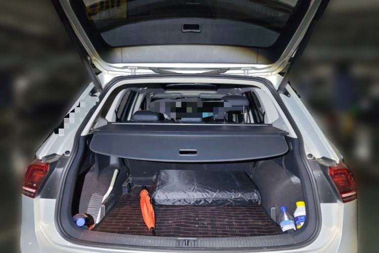 Used Volkswagen Tiguan L 2017 330TSI Automatic Two-Wheel Drive Flagship Edition Trunk