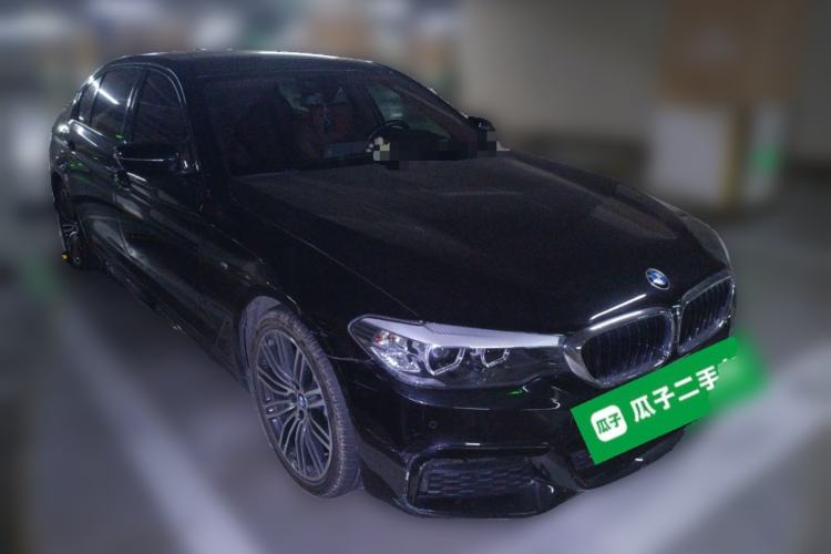 Used BMW 5 Series 2019 530Li Leading Model M Sport Package Front Right 45 Deg