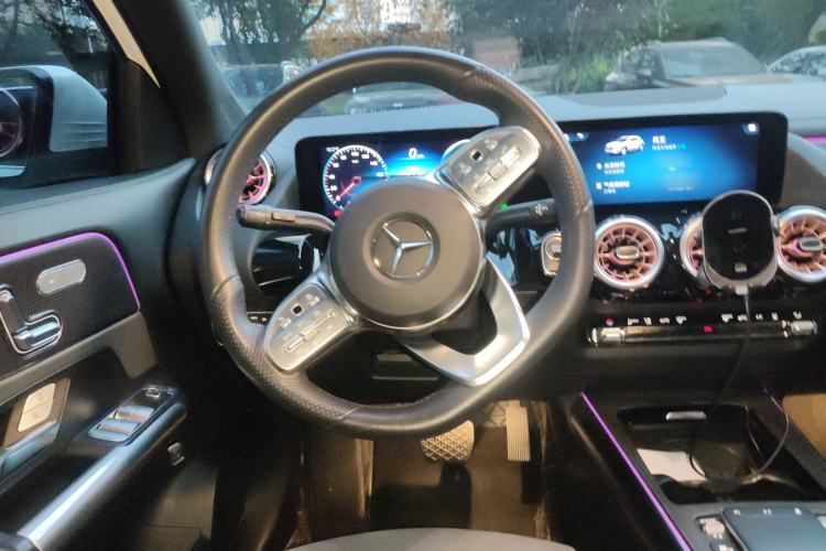 Used Mercedes-Benz EQA 2022 EQA 300 4MATIC Launch Edition
