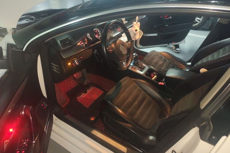 Used Volkswagen FAW-Volkswagen CC 2010 2.0 TSI Ultimate Edition Driver Seat