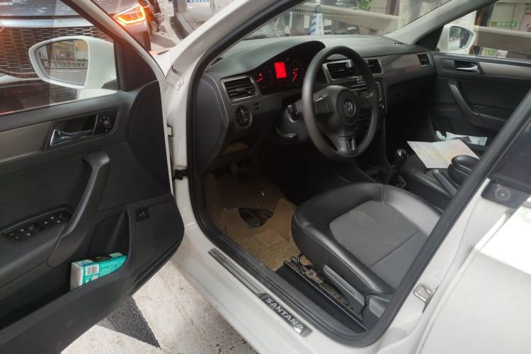 Used Volkswagen Santana 2015 1.6L Manual Comfort Edition Driver Seat