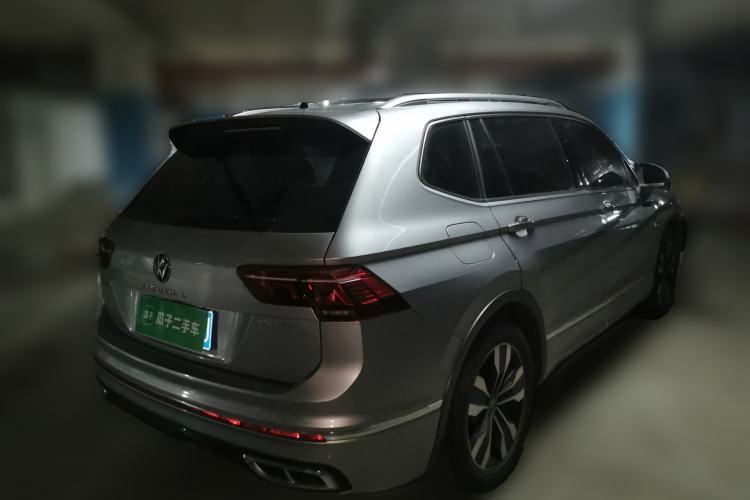 Used Volkswagen Tiguan L 2022 330TSI Automatic Two-Wheel Drive R-Line Enhanced Edition Rear Right 45 Deg