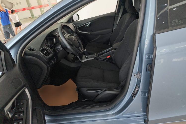 Used Volvo V40 2018 T3 Smart Edition