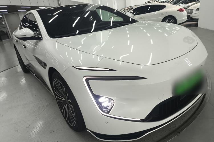 Used Avatr 12 2025 Updated Ultra All-Electric Four-Wheel Drive Front Right 45 Deg