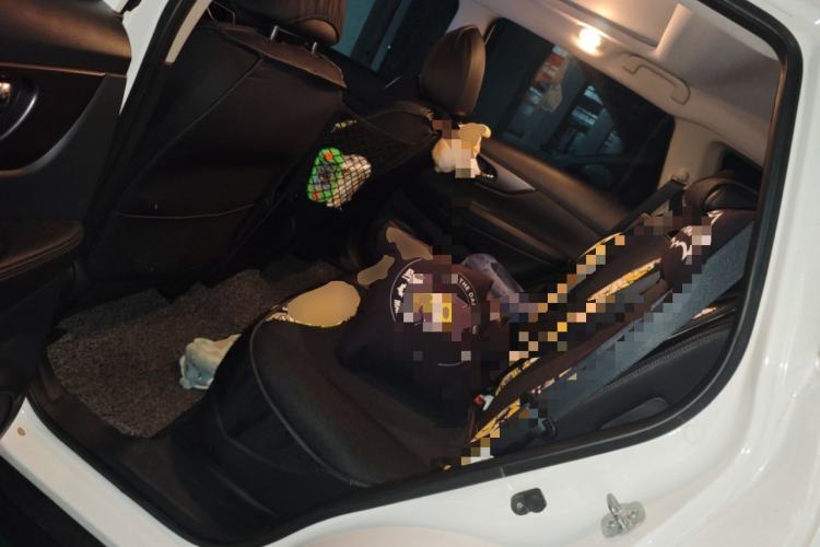 Used Nissan X-Trail 2014 2.0L CVT Comfort Edition 2WD Left Rear Seat