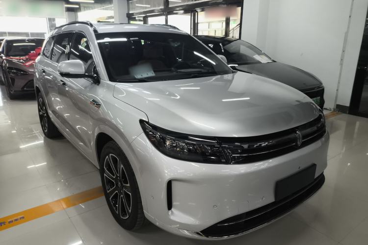 Used Hima AITO M7 2024 1.5T Four-Wheel Drive Plus Version 5 Seats Front Right 45 Deg