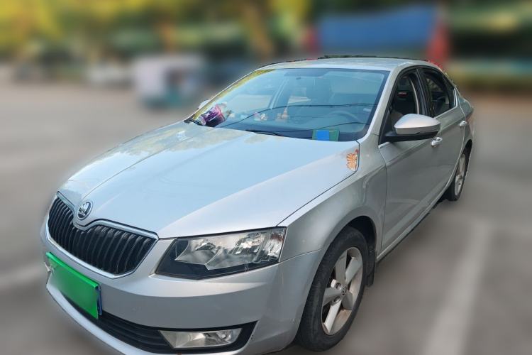 Used Skoda Octavia 2015 1.6L Automatic Yijie Edition Guazi used car, China used car export, Used car for sale, Used cars, Cheapest cars for sale