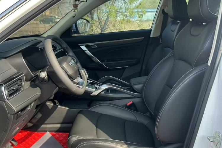 Used Geely Auto Emgrand X7 Sport 2020 1.8TD DCT Smart Connect PRO Interior 2