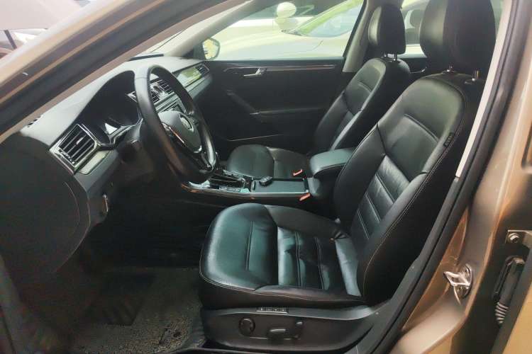 Used Volkswagen Passat 2016 330TSI DSG Prestige Edition
