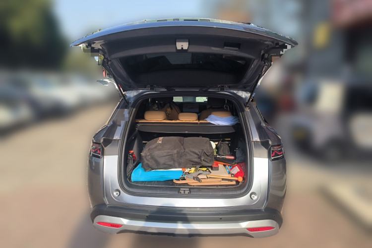 Used BYD Song L DM-i 2024 112 km Leading Edition
