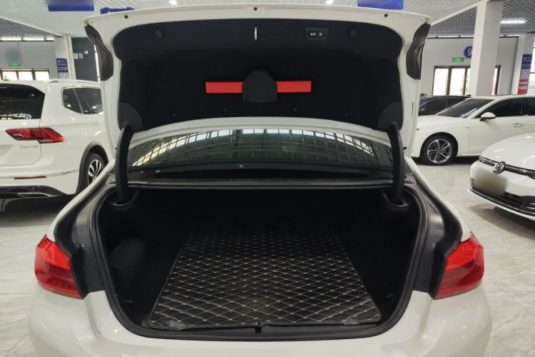 Used BMW 5 Series New Energy 2020 530Le Luxury Package
