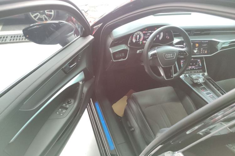 Used Audi A6L 2022 40 TFSI Luxury Dynamic Model Driver Seat