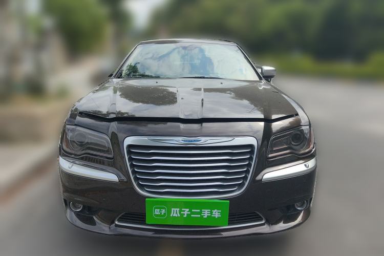 Used Chrysler 300C 2013 3.6L Premium Edition
