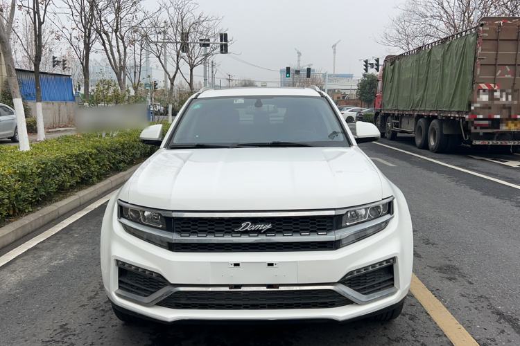 Used Zotye Domy X7 2017 1.8T Manual Luxury Model
