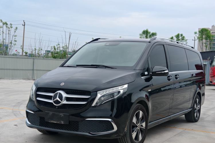 Used Mercedes-Benz V-Class 2016 V 260 L Prestige Extended Edition Exterior 1