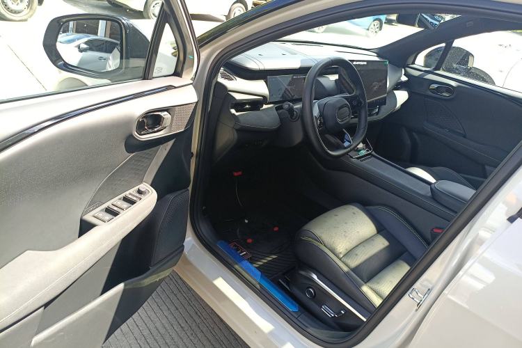 Used Lynk & Co 06 2025 Renew 1.5T Halo
