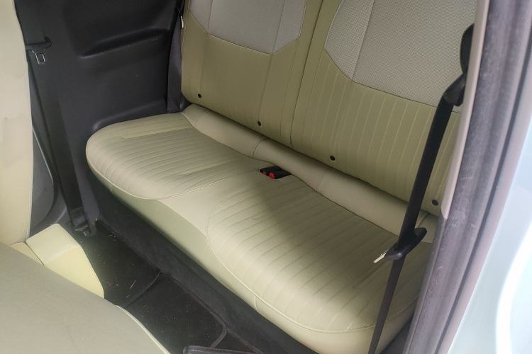 Used Geely Galaxy Panda 2023 Panda Mini 200km Endurance Bear Interior 4