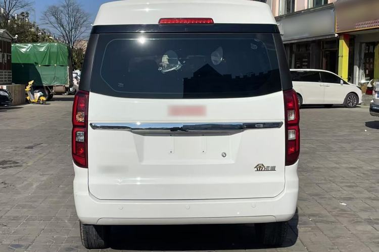 Used Jinbei Gold Hiace 2023 1.5L Passenger Vehicle Engineering Lion 9 Seats
