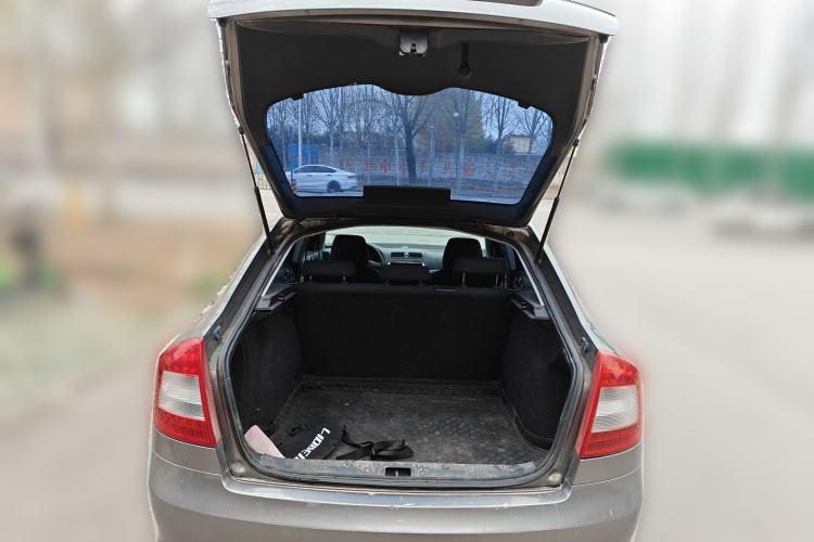 Used Skoda Octavia 2013 1.6L Manual Eado Edition