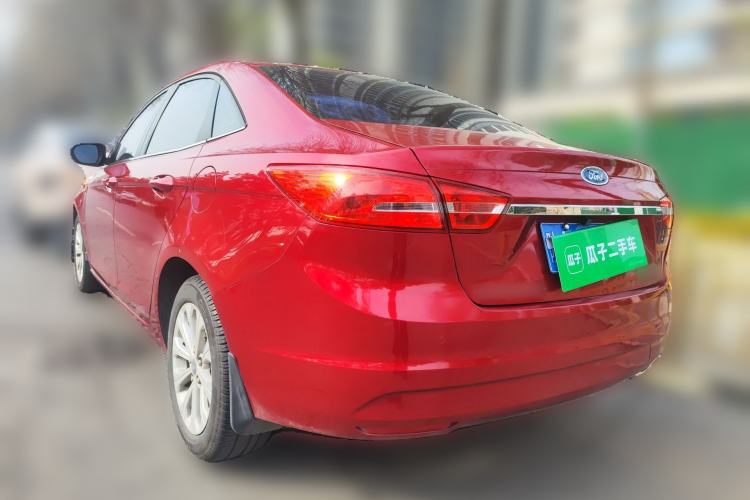 Used Ford Escort 2015 1.5L Automatic Fashion Model