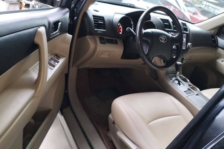 Used Toyota Highlander 2011 2.7L Two-Wheel Drive 5-Seater Elite Edition
