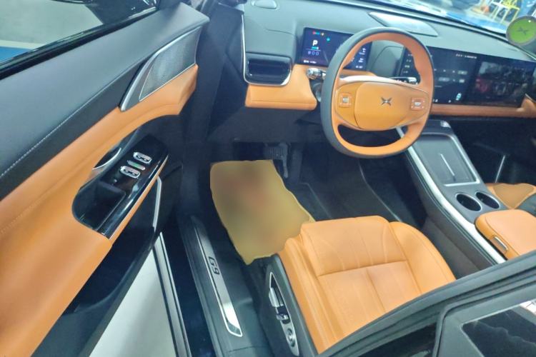 Used XPeng G9 2025 625 Long-Range Max Interior 3