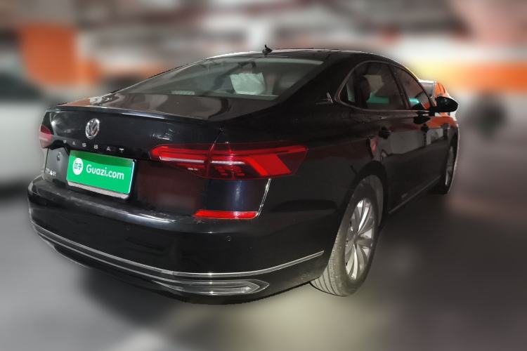 Used Volkswagen Passat 2019 330TSI Elite Edition China VI Rear Right 45 Deg