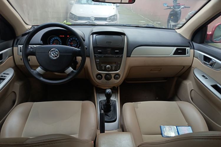 Used Buick Excelle 2013 1.5L Manual Classic Model
