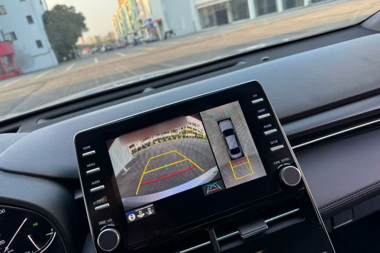 Used Toyota Avalon 2019 Dual-Engine 2.5L XLE Prestige Version China VI Standard