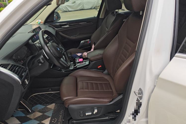 Used BMW X3 2021 xDrive30i Luxury Model with M Sport Package Left Front Seat