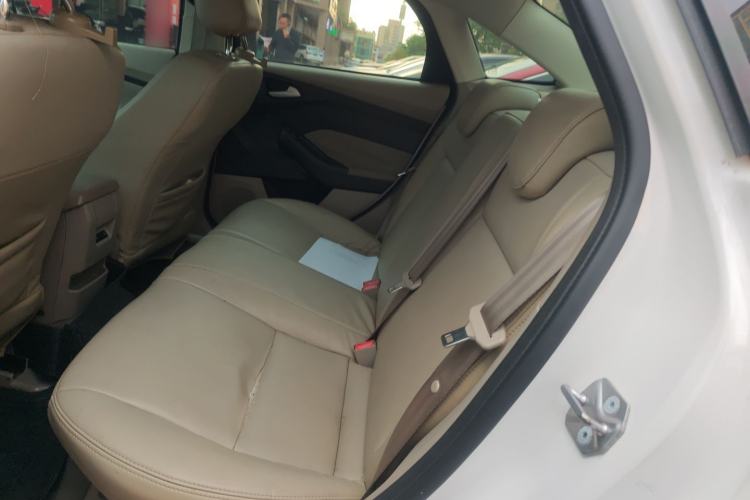 Used Ford Focus 2015 Sedan 1.6L Automatic Comfort Model