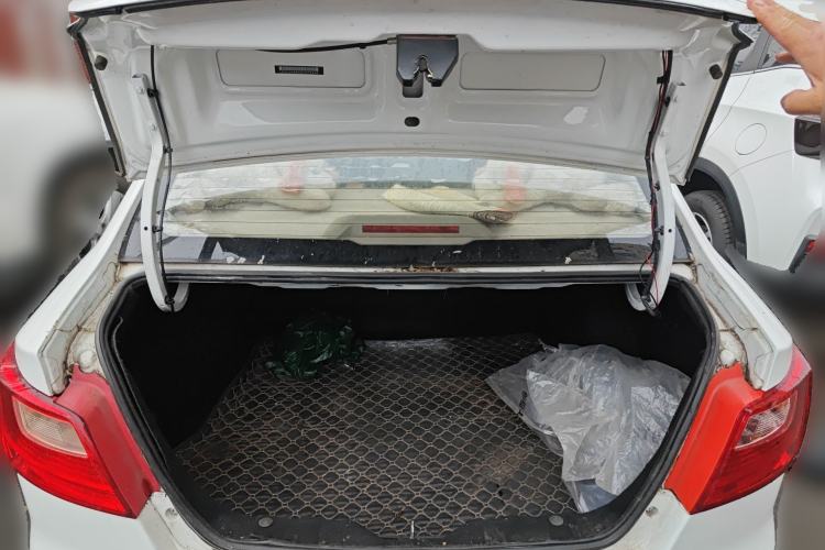 Used CHANGAN Alsvin V3 2012 1.3L Manual Comfort Version China IV Standard
