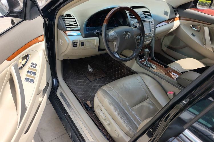 Used Toyota Camry 2013 200G Classic Luxury Edition Driver Seat